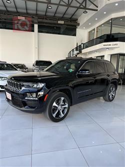 جیپ گراند شیرۆکی